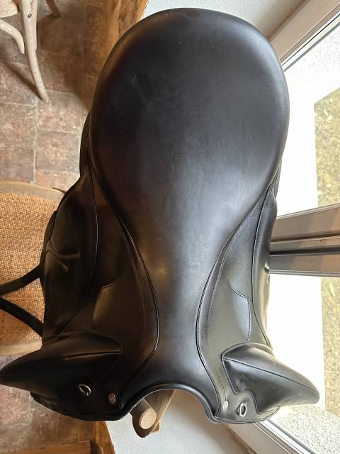 Sella da dressage Devoucoux  18.5" - 2021