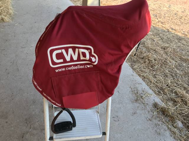 Sella da salto ostacoli CWD  17.5" - 2019