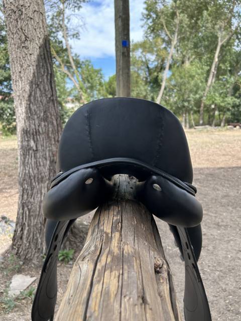 Sella da dressage Hoffsteiner  17.5" - 2018