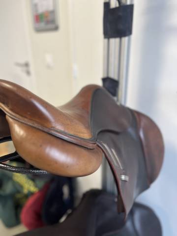 Sella da salto ostacoli Devoucoux  17" - 2013