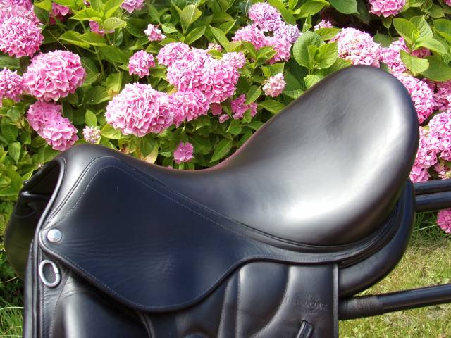 Sella da dressage Devoucoux  17" - 2016