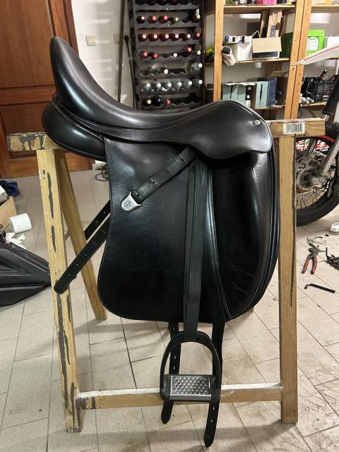 Sella da dressage Bates  17.5" - 2021