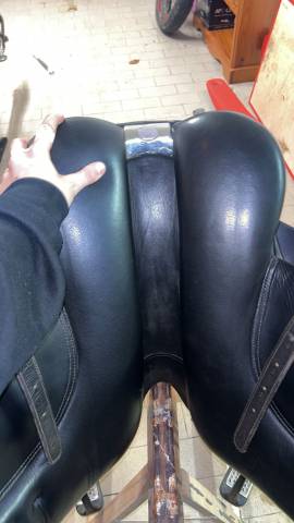 Sella da dressage Bates  17.5" - 2021