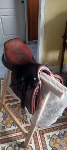 Sella da salto ostacoli Ikonic  17.5" - 2018