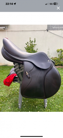 Sella da salto ostacoli Equipe  17" - 2022