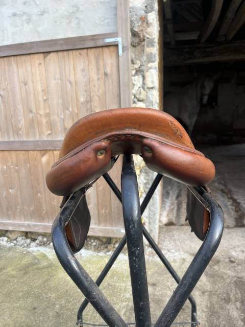 Sella da salto ostacoli Devoucoux Biarritz  17" - 2011