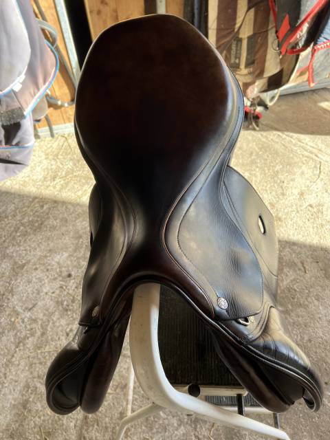 Sella da salto ostacoli Equipe  17" - 2013