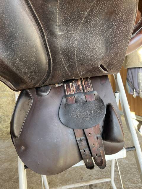 Sella da salto ostacoli Equipe  17" - 2013