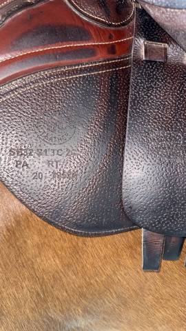 Sella da salto ostacoli CWD  17" - 2020