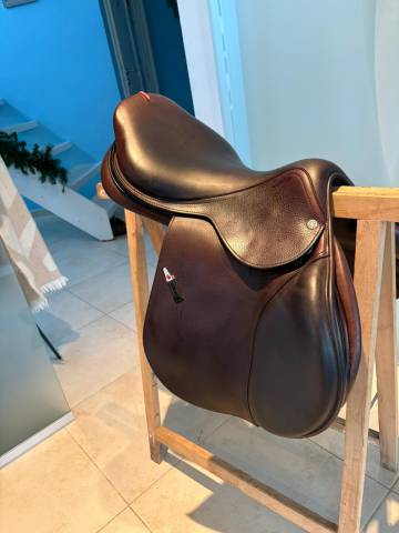 Sella da salto ostacoli Equipe  18" - 2020