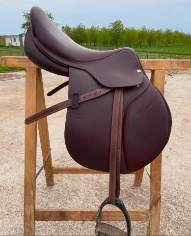 Sella da salto ostacoli GBS  17.5" - 2023