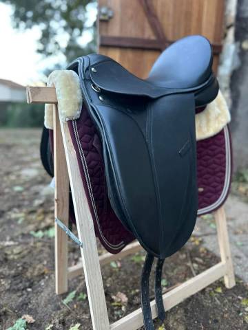 Sella da dressage Pfiff  17.5" - 2021