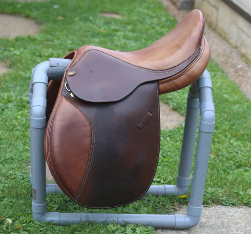 Sella da salto ostacoli Eric Thomas  17" - 2016