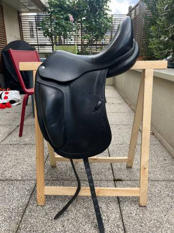 Sella da dressage CWD SE08 17" - 2018