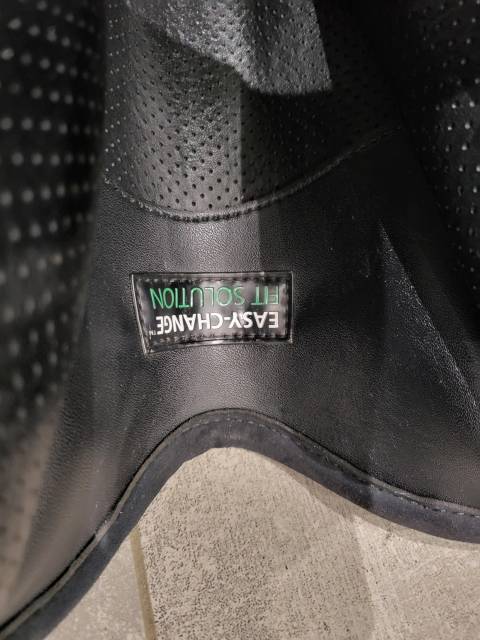 Sella da dressage Wintec  17" - 2018