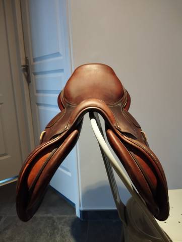 Sella da salto ostacoli CWD  17.5" - 2019