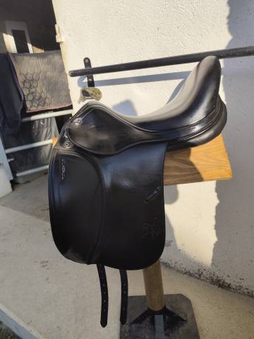 Sella da dressage Prestige Italia  17" - 2014