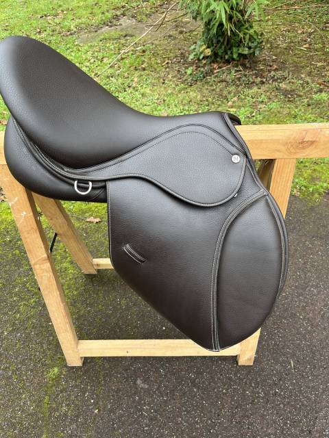 Sella mista Norton  17" - 2023