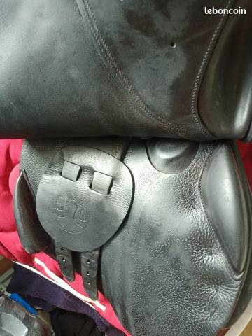 Sella da salto ostacoli Delgrange  17.5" - 2013