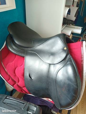 Sella da salto ostacoli Delgrange  17.5" - 2013