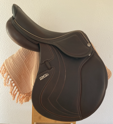 Sella da salto ostacoli CWD  17" - 2017