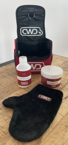 Sella da salto ostacoli CWD  17" - 2017