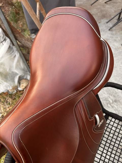 Sella da salto ostacoli CWD  17.5" - 2022