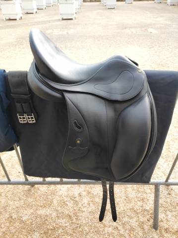 Sella da dressage Delgrange  17.5" - 2020