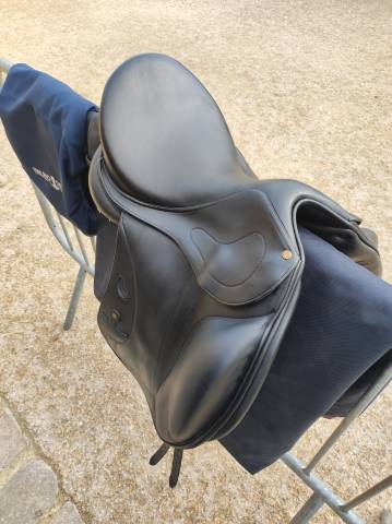 Sella da dressage Delgrange  17.5" - 2020