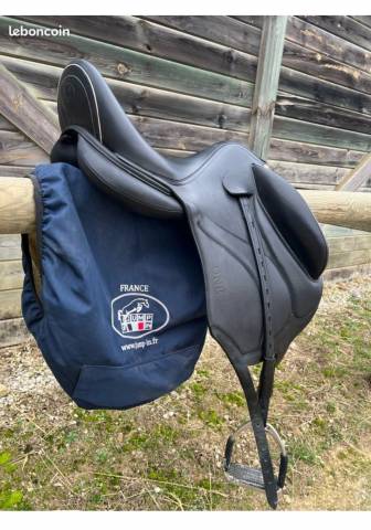 Sella da dressage Jump in One 18" - 2020
