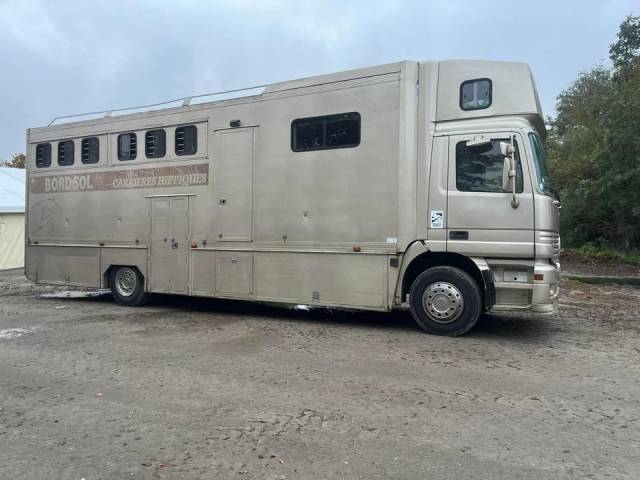 Camion per Cavalli Mercedes Actros 2001 Occasione
