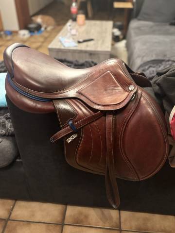 Sella da salto ostacoli CWD  17.5" - 2021