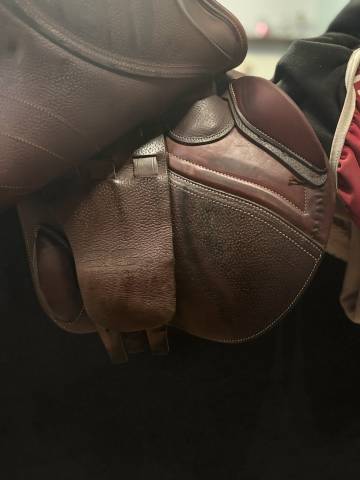 Sella da salto ostacoli CWD  17.5" - 2021