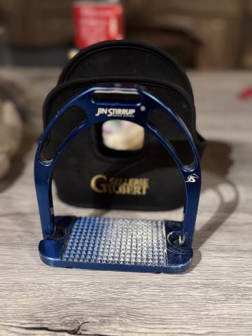 Sella da salto ostacoli CWD  17.5" - 2021