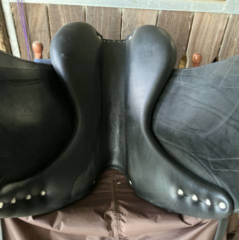 Sella da dressage Antarès  17.5" - 2024