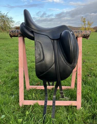 Sella da dressage Antarès  17.5" - 2024