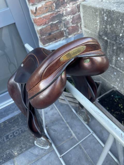 Sella da salto ostacoli Equipe  17" - 2013