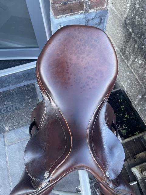 Sella da salto ostacoli Equipe  17" - 2013