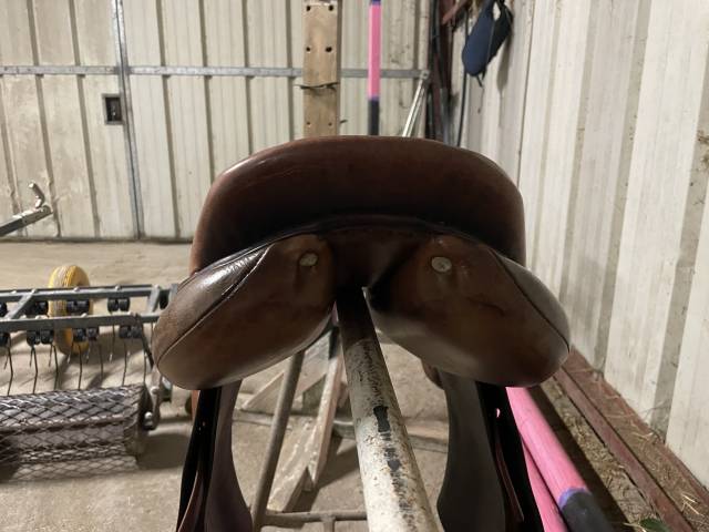 Sella da salto ostacoli Antar&egrave;s  17.5" - 2010