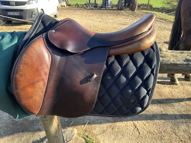 Sella da salto ostacoli Devoucoux  18" - 1999