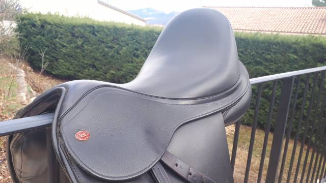 Sella da dressage KENT & MASTERS  16.5" - 2019