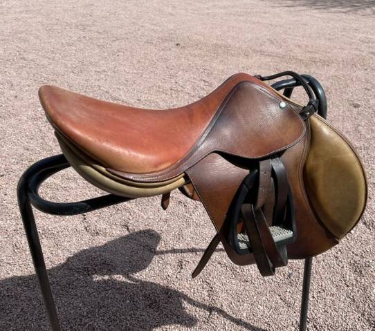 Altra sella Butet  17" - 1999