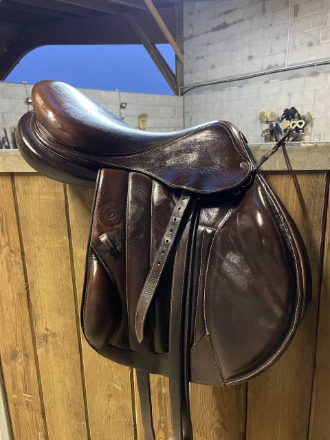 Sella da salto ostacoli Forestier  17.5" - 2021