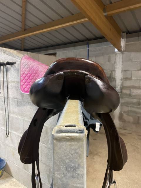 Sella da salto ostacoli Forestier  17.5" - 2021