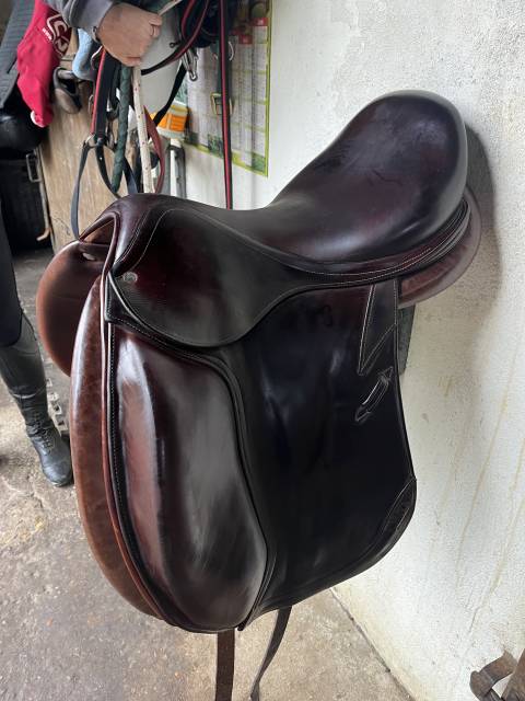 Sella da dressage CWD  17.5" - 2012
