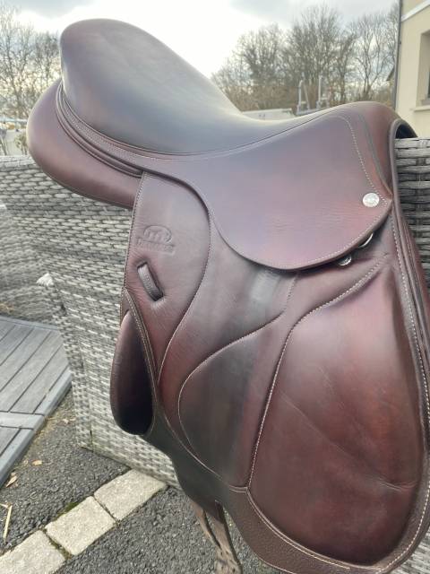 Sella da salto ostacoli Devoucoux Chiberta S 17.5" - 2019