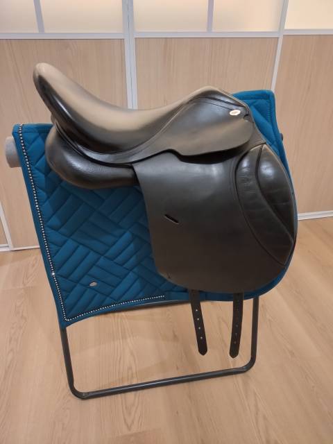 Sella da dressage   17.5" - 2021