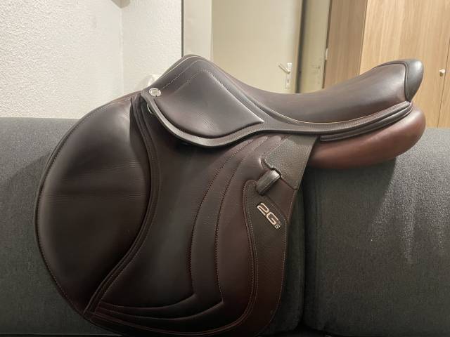 Sella da salto ostacoli CWD  17.5" - 2021