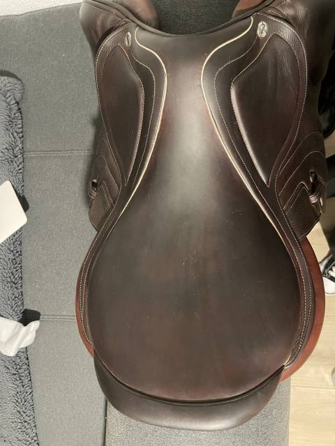 Sella da salto ostacoli CWD  17.5" - 2021