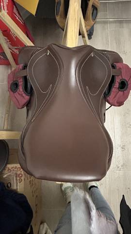 Sella da salto ostacoli  HKM 17.5" - 2022